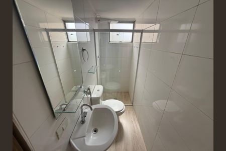 Apartamento à venda com 49m², 2 quartos e 1 vaga Apartamento à venda com 49m², 2 quartos e 1 vagaBanheiro