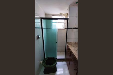 Apartamento à venda com 57m², 2 quartos e 1 vaga Apartamento à venda com 57m², 2 quartos e 1 vagaBanheiro