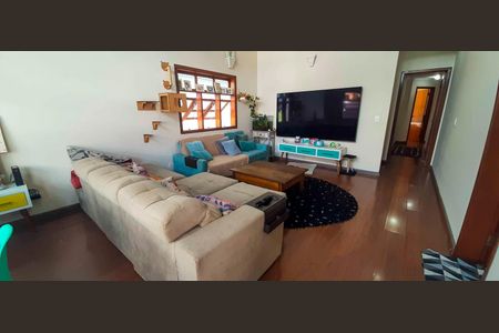 Casa à venda com 350m², 3 quartos e 2 vagas