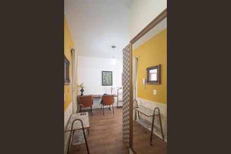 Sala de apartamento para alugar com 1 quarto, 49m² em Centro Histórico, Porto Alegre