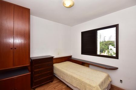 Quarto de apartamento à venda com 1 quarto, 35m² em Vila Suzana, São Paulo