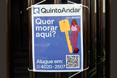 Apartamento à venda com 103m², 3 quartos e 1 vaga Apartamento à venda com 103m², 3 quartos e 1 vagaPlaca