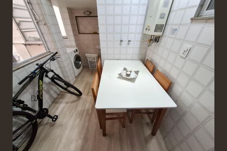 Apartamento à venda com 103m², 3 quartos e 1 vaga Apartamento à venda com 103m², 3 quartos e 1 vagaÁrea de Serviço