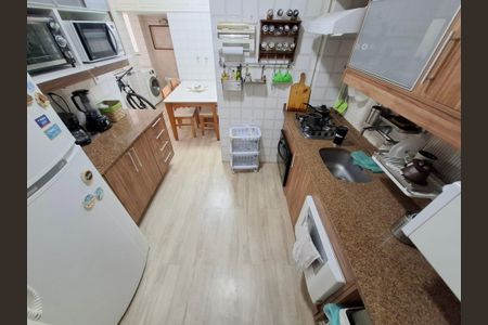 Apartamento à venda com 103m², 3 quartos e 1 vaga Apartamento à venda com 103m², 3 quartos e 1 vagaCozinha