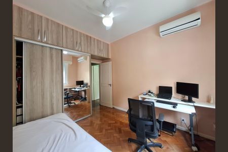 Apartamento à venda com 103m², 3 quartos e 1 vaga Apartamento à venda com 103m², 3 quartos e 1 vagaQuarto 1