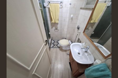 Apartamento à venda com 103m², 3 quartos e 1 vaga Apartamento à venda com 103m², 3 quartos e 1 vagaBanheiro da Suíte