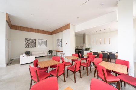 Apartamento à venda com 84m², 2 quartos e 1 vaga Apartamento à venda com 84m², 2 quartos e 1 vagaÁrea comum - Salão de festas