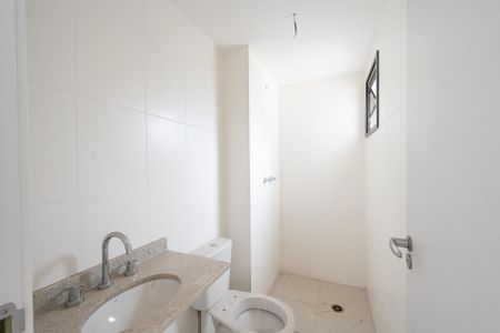 Apartamento à venda com 84m², 2 quartos e 1 vaga Apartamento à venda com 84m², 2 quartos e 1 vagaBanheiro Social