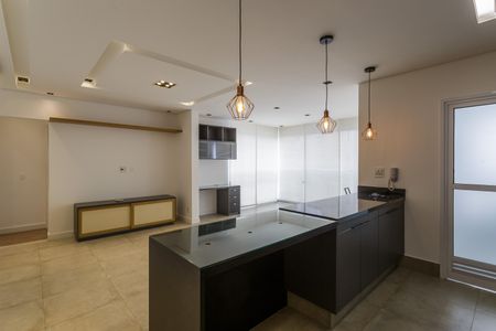 Sala de apartamento à venda com 2 quartos, 76m² em Indianópolis, São Paulo