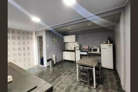 Casa à venda com 2 quartos, 117m² em Santa Terezinha, Santo André