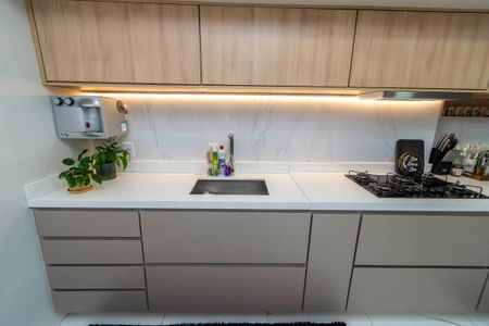 Casa à venda com 400m², 5 quartos e 2 vagas Casa à venda com 400m², 5 quartos e 2 vagasCozinha