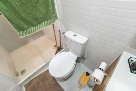 Casa à venda com 400m², 5 quartos e 2 vagas Casa à venda com 400m², 5 quartos e 2 vagasBanheiro da Suíte