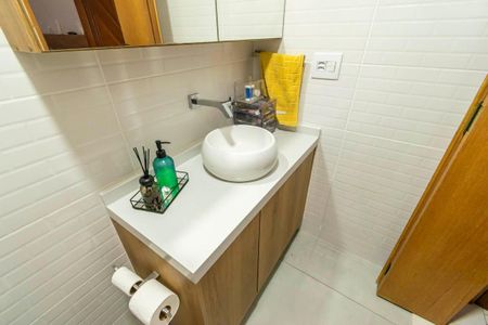 Casa à venda com 400m², 5 quartos e 2 vagas Casa à venda com 400m², 5 quartos e 2 vagasBanheiro da Suíte