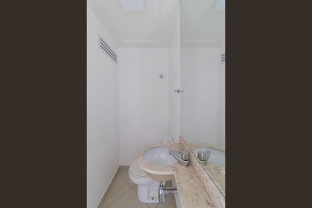 Apartamento para alugar com 98m², 3 quartos e 2 vagas Apartamento para alugar com 98m², 3 quartos e 2 vagasBanheiro de Serviço