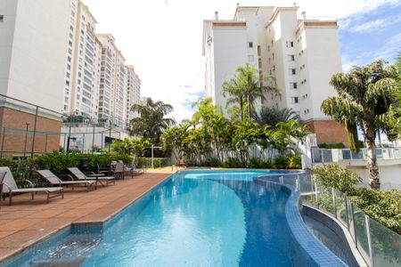 Apartamento para alugar com 98m², 3 quartos e 2 vagas Apartamento para alugar com 98m², 3 quartos e 2 vagasÁrea comum - Piscina
