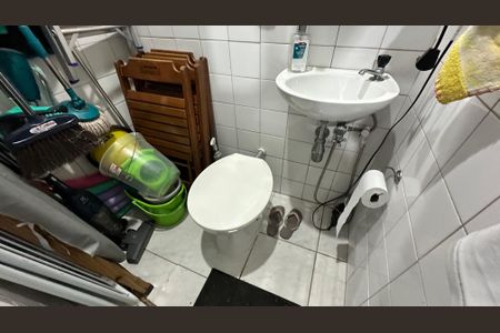 Apartamento para alugar com 120m², 3 quartos e 2 vagas Apartamento para alugar com 120m², 3 quartos e 2 vagasBanheiro de serviço