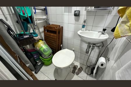 Apartamento para alugar com 120m², 3 quartos e 2 vagas Apartamento para alugar com 120m², 3 quartos e 2 vagasBanheiro de serviço