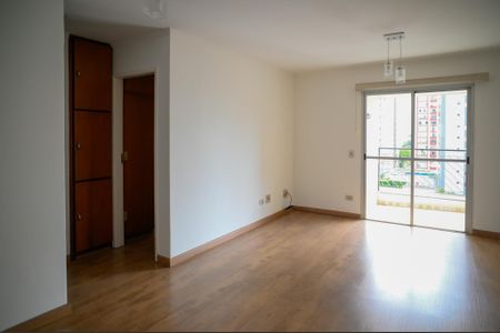 Sala de apartamento para alugar com 2 quartos, 72m² em Vila Gumercindo, São Paulo