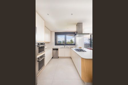 Apartamento à venda com 127m², 2 quartos e 2 vagas Apartamento à venda com 127m², 2 quartos e 2 vagasCozinha