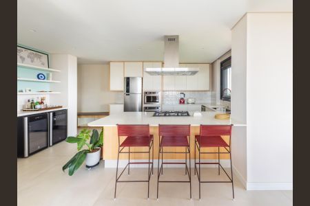 Apartamento à venda com 127m², 2 quartos e 2 vagas Apartamento à venda com 127m², 2 quartos e 2 vagasCozinha