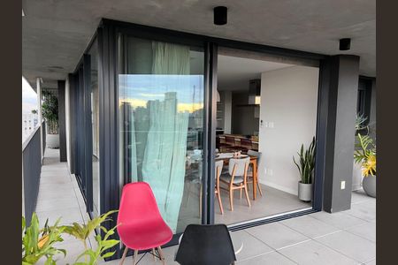 Apartamento à venda com 127m², 2 quartos e 2 vagas Apartamento à venda com 127m², 2 quartos e 2 vagasVaranda