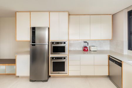 Apartamento à venda com 127m², 2 quartos e 2 vagas Apartamento à venda com 127m², 2 quartos e 2 vagasCozinha