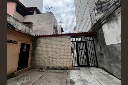 Apartamento à venda com 124m², 2 quartos e 1 vaga Apartamento à venda com 124m², 2 quartos e 1 vagaFachada