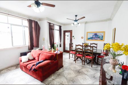 Apartamento à venda com 124m², 2 quartos e 1 vaga Apartamento à venda com 124m², 2 quartos e 1 vagaSala