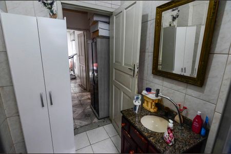 Apartamento à venda com 124m², 2 quartos e 1 vaga Apartamento à venda com 124m², 2 quartos e 1 vagaBanheiro