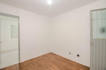 Sala de apartamento para alugar com 2 quartos, 40m² em Rubem Berta, Porto Alegre