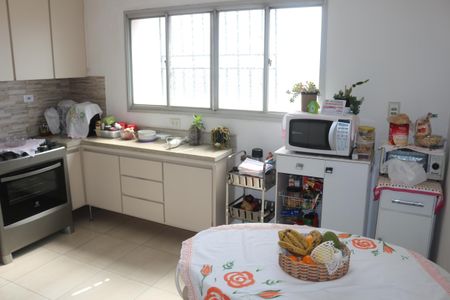 Apartamento à venda com 150m², 3 quartos e 2 vagasCozinha