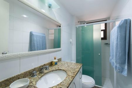 Apartamento à venda com 131m², 3 quartos e 2 vagasBanheiro