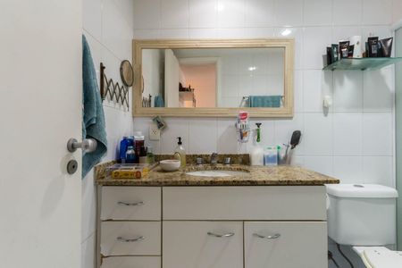 Apartamento à venda com 131m², 3 quartos e 2 vagasBanheiro Suíte