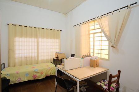 Casa à venda com 286m², 4 quartos e 4 vagasQuarto 2