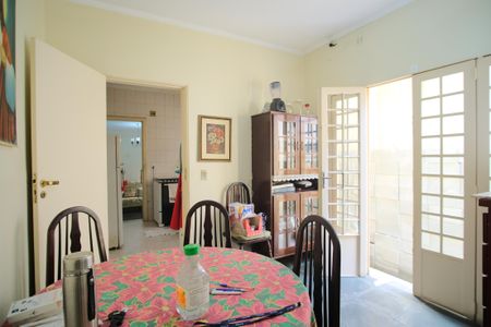 Casa à venda com 286m², 4 quartos e 4 vagasCopa