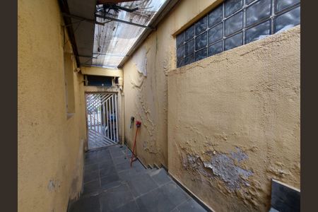 Casa à venda com 286m², 4 quartos e 4 vagas Casa à venda com 286m², 4 quartos e 4 vagascorredor