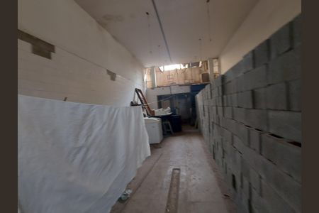 Casa à venda com 286m², 4 quartos e 4 vagas Casa à venda com 286m², 4 quartos e 4 vagascorredor