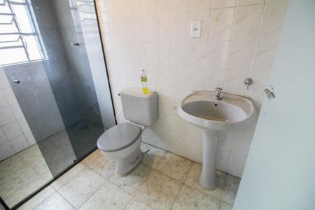 Banheiro de casa para alugar com 1 quarto, 30m² em Vila Libanesa, São Paulo