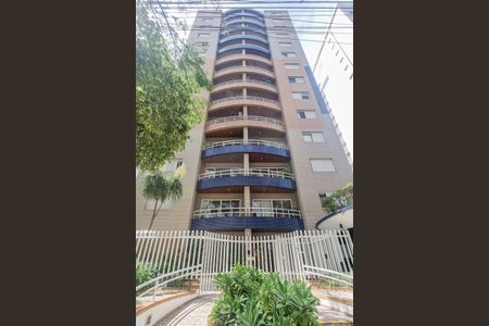 Apartamento para alugar com 118m², 3 quartos e 3 vagas Apartamento para alugar com 118m², 3 quartos e 3 vagasFachada do Prédio