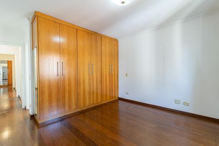 Apartamento para alugar com 118m², 3 quartos e 3 vagas Apartamento para alugar com 118m², 3 quartos e 3 vagasSuíte