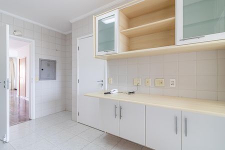 Apartamento para alugar com 118m², 3 quartos e 3 vagas Apartamento para alugar com 118m², 3 quartos e 3 vagasCozinha