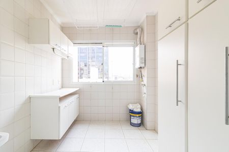 Apartamento para alugar com 118m², 3 quartos e 3 vagas Apartamento para alugar com 118m², 3 quartos e 3 vagasÁrea de Serviço