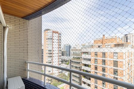 Apartamento para alugar com 118m², 3 quartos e 3 vagas Apartamento para alugar com 118m², 3 quartos e 3 vagasVaranda