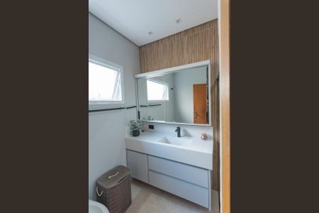 Casa à venda com 320m², 3 quartos e 6 vagasBanheiro da Suíte