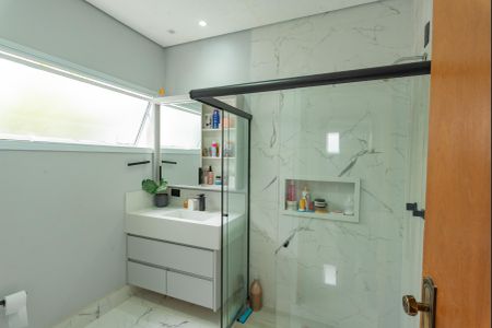 Casa à venda com 320m², 3 quartos e 6 vagasBanheiro