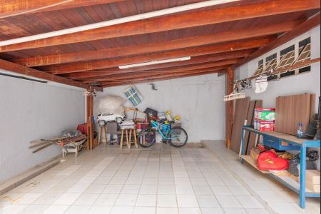 Casa à venda com 320m², 3 quartos e 6 vagasGaragem