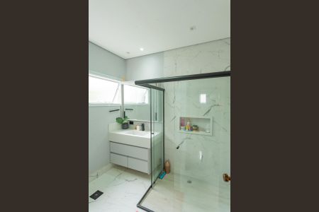 Casa à venda com 320m², 3 quartos e 6 vagasBanheiro