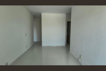 Sala de apartamento para alugar com 2 quartos, 58m² em Barra da Tijuca, Rio de Janeiro