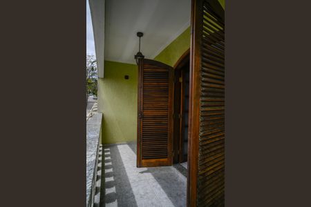 Casa à venda com 250m², 4 quartos e 2 vagas Casa à venda com 250m², 4 quartos e 2 vagasVaranda da Suíte