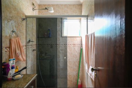 Casa à venda com 250m², 4 quartos e 2 vagas Casa à venda com 250m², 4 quartos e 2 vagasBanheiro Social